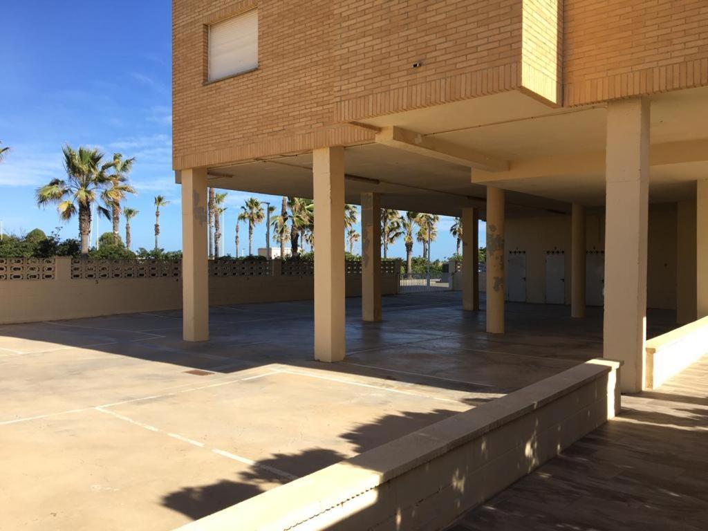 Apartamento A 100 Metros De La Playa Con Grande Terraza Y Vistas Al Mar Daimus Exterior foto