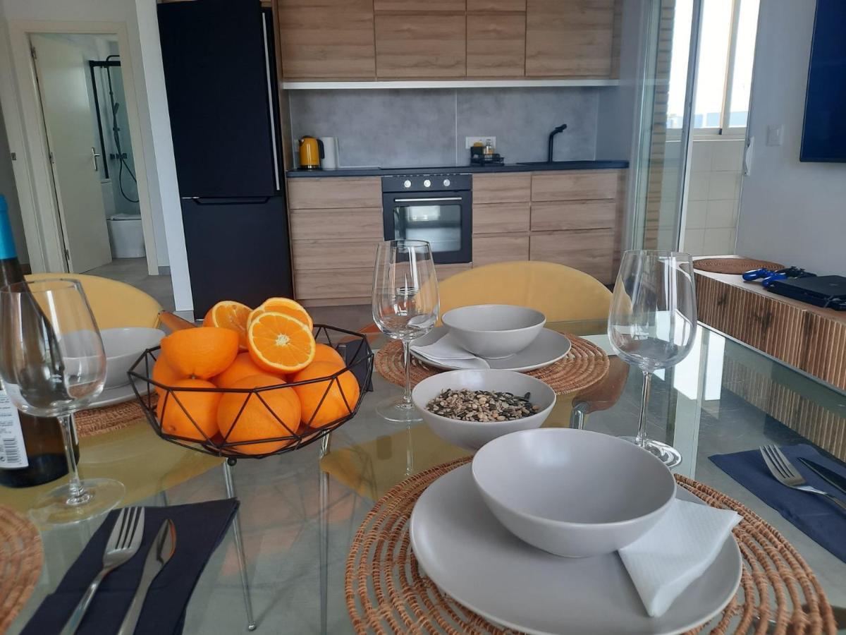 Apartamento A 100 Metros De La Playa Con Grande Terraza Y Vistas Al Mar Daimus Exterior foto
